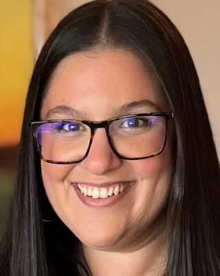 Photo of Kristen Loretoni, Clinical Social Work/Therapist, LCSW