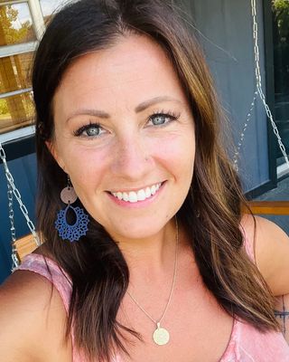 Photo of Shanas Harris, Marriage & Family Therapist Associate, MS