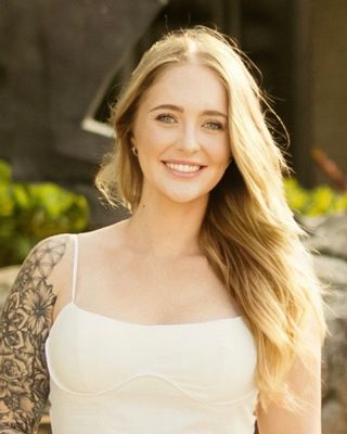 Photo of Alexis Knowles, Registered Mental Health Counselor Intern, MA, RMHCI