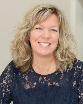 Photo of Elizabeth Meyers, Counselor in Illinois