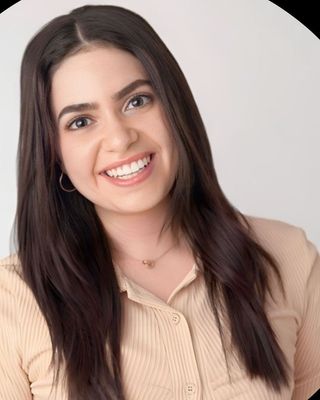 Photo of Hanna Hakakha, Marriage & Family Therapist, MA, LMFT, APCC