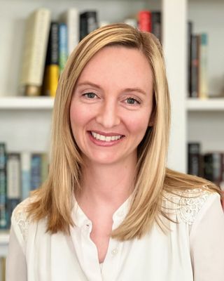 Photo of Dr. Maia Noeder, PhD, Psychologist