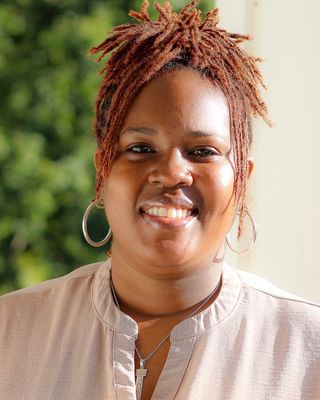 Photo of LaTecia Burden, Clinical Social Work/Therapist, MSW, LCSW