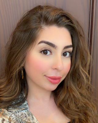 Photo of Vivian Hirmiz, Pre-Licensed Professional