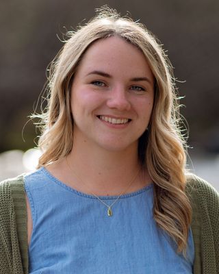 Photo of Kelsey Davis, Professional Counselor Associate in Bend, OR