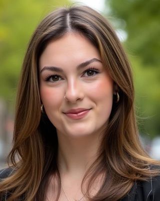 Photo of Amanda Carnesecchi, Licensed Social Worker, LMSW, DBT, CBT