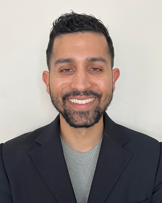 Photo of Rashid Roashan, Clinical Social Work/Therapist, LCSW