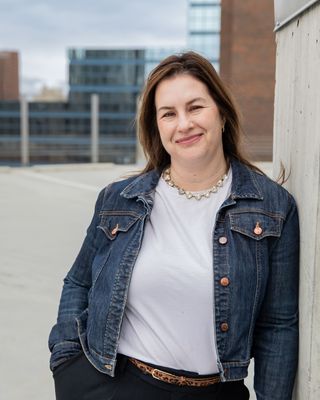 Photo of Nicole Hamill, Registered Psychotherapist, MACP, CCC, RP