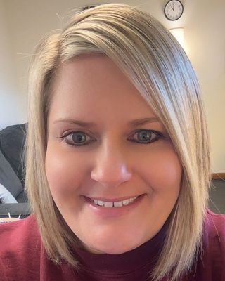 Photo of Lindsay Brundege, Counselor, MA, LIMHP , LADC