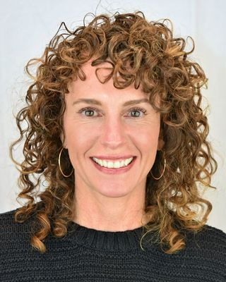 Photo of Kate Swartz, Psychiatric Nurse Practitioner, FNP, PMHNP