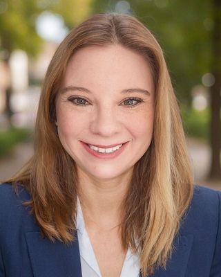 Photo of Noelle Muter, Psychiatric Nurse Practitioner, MSN, APNP, PMHNPBC