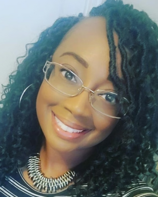 Photo of Desiraee Thomas, Clinical Social Work/Therapist, LCSW