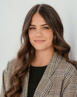 Photo of Amanda Bouza, Licensed Professional Counselor Candidate, LPCC