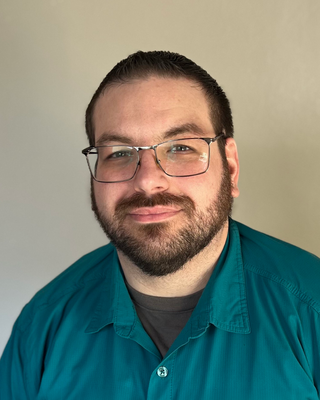 Photo of Joshua Levitt, Marriage & Family Therapist, LMFT