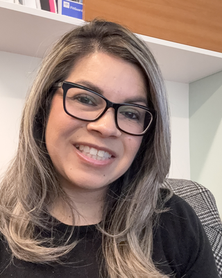 Photo of Crystal Flores, Marriage & Family Therapist, LMFT