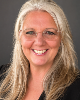 Photo of Angela Thomas, Psychiatric Nurse Practitioner, PMHNP, FNP