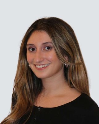 Photo of Julia Karambelas, Psychiatric Nurse Practitioner, PMHNP