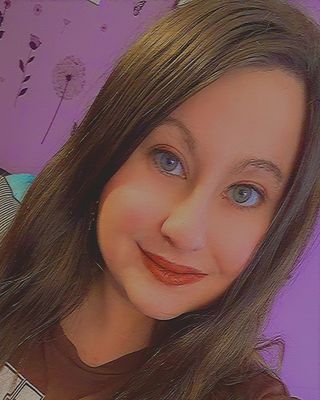 Photo of Chelsea Faure, Registered Psychotherapist, MS