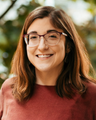 Photo of Adrianna Côté, Registered Psychotherapist (Qualifying), MA