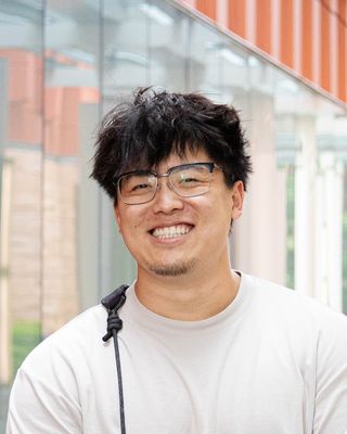 Photo of Richard Yan, Clinical Social Work/Therapist, LLMSW