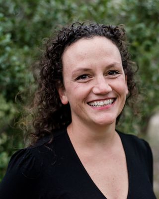 Photo of Amber Hartnett, Clinical Social Work/Therapist, MSW, LCSW-qs, MCAP, CEDS-C