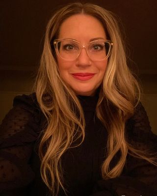 Photo of Sherri Dowsett, Registered Social Worker, MSFT, RSW, PHEc
