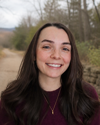 Photo of Chloe Smith, Clinical Social Work/Therapist, LICSW