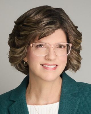 Photo of Jennifer L Oiler, Counselor, LICSW, LADC, CIMHP