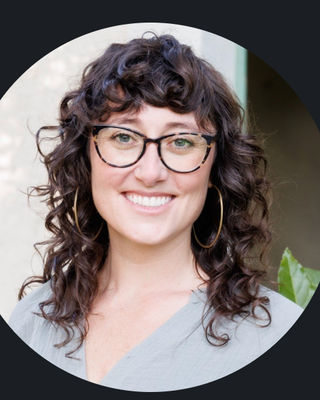 Photo of Caitlin Amittay, Clinical Social Work/Therapist, LCSWA, EMDR-T, RYT