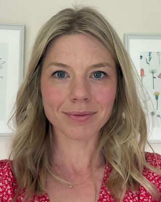 Photo of Sarah Collinge, Psychologist, PsychD, HCPC - Clin. Psych.