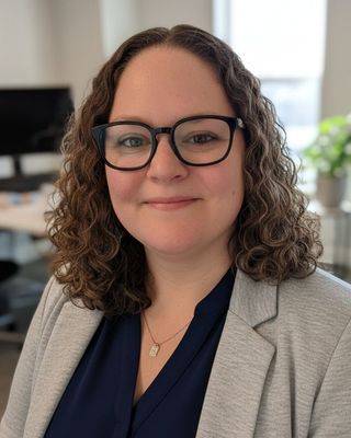Photo of Sarah MacDonald, Clinical Social Work/Therapist, DSW, LCSW