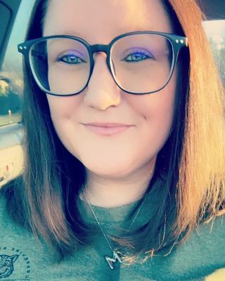 Photo of Marcie Holmes, Licensed Professional Clinical Counselor, LPCC-S