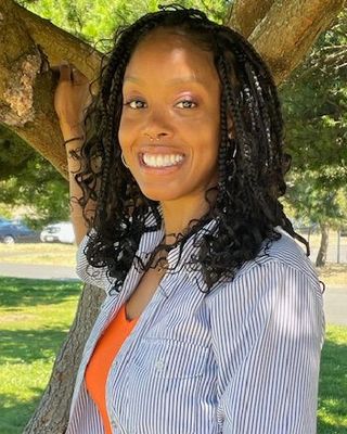 Photo of Shalisa Pointer, MEd, MS, LCMHC-A, Pre-Licensed Professional