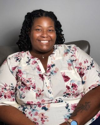 Photo of Chloe McMillan - Chloe McMillan - Couples, Family, & Depression, Counselor, LAC