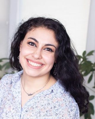 Photo of Celine Khalife, Pre-Licensed Professional in Chicago, IL