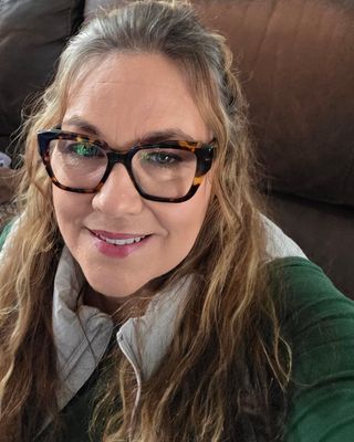 Photo of Sara Ray, Clinical Social Work/Therapist, MSW, LCSW