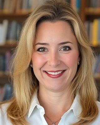 Photo of Elizabeth (Elle) Dailey, Marriage & Family Therapist, MS, LMFT, LAC