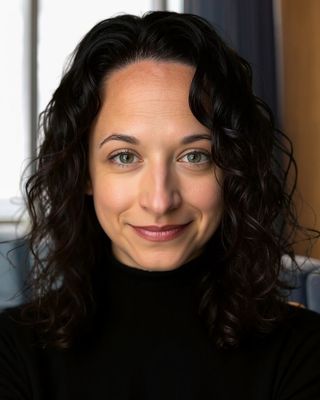 Photo of Dr. Rachel Bennett, Psychiatrist, MD