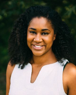 Photo of Allison McDade, Psychiatrist, MD