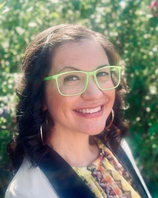 Photo of Erin Beltran, Pre-Licensed Professional, MA, MSW-I