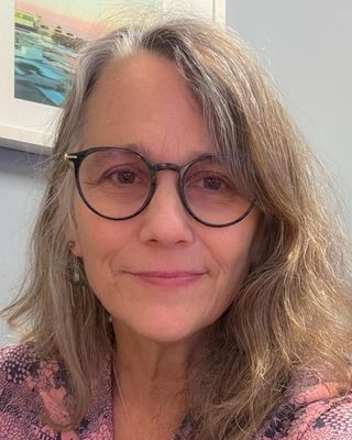 Photo of Caroline Loewald Farnham, Clinical Social Work/Therapist, MA, MSW, LCSW