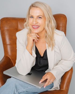 Photo of Lynzie Genel, Clinical Social Work/Therapist, LCSW