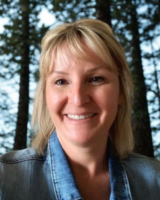 Photo of Alison Mazur, Clinical Social Work/Therapist, BSW, MC, RSW