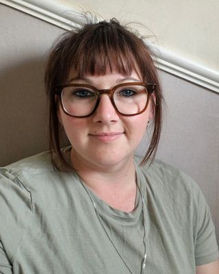 Photo of Teri Lauezzari, Counsellor, MBACP
