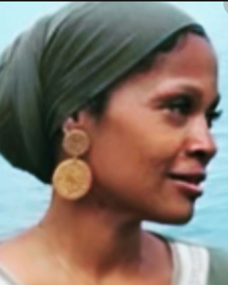 Photo of Nieema Romki Mahdi, Marriage & Family Therapist, LMFT