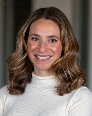Photo of Loren Belforti, Clinical Social Work/Therapist, LICSW
