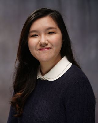 Photo of Clare Ho, MDiv, BSocSc, Registered Psychotherapist (Qualifying)