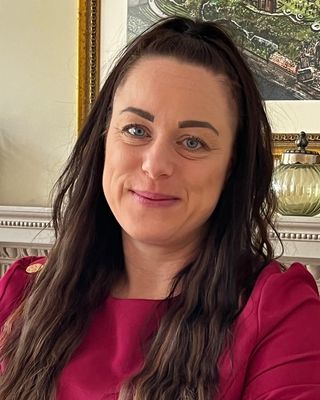 Photo of Dr Laura Taylor-Gray, Psychologist, DCounsPsych, HCPC - Couns. Psych.