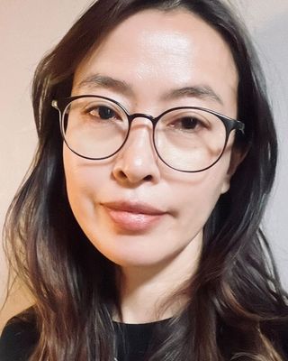 Photo of Jade Lee, Registered Psychotherapist (Qualifying), BPsych, MACP