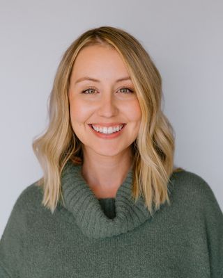 Photo of Amanda Flores (Taylor), Marriage & Family Therapist, LMFT